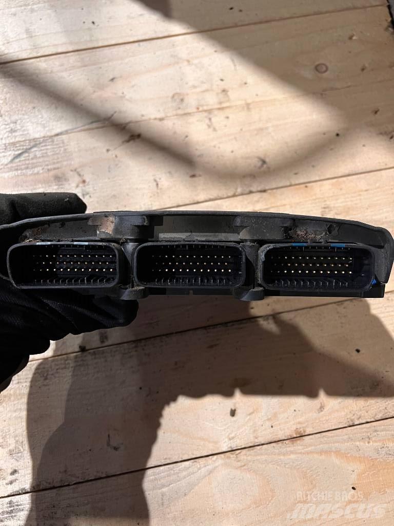 Ponsse 0071243 Sähkö ja elektroniikka