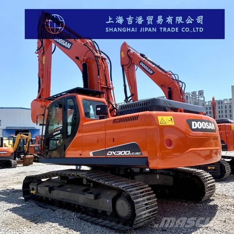 Doosan DX 300 Telakaivukoneet