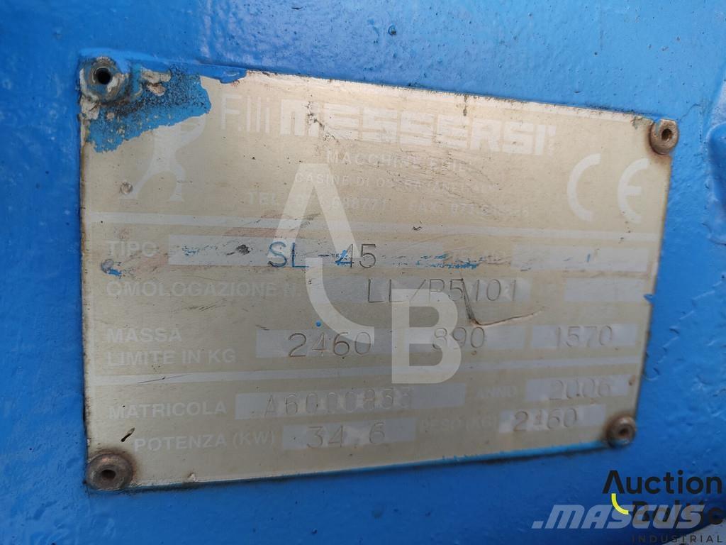 Messersi SL-45 Liukuohjatut kuormaajat