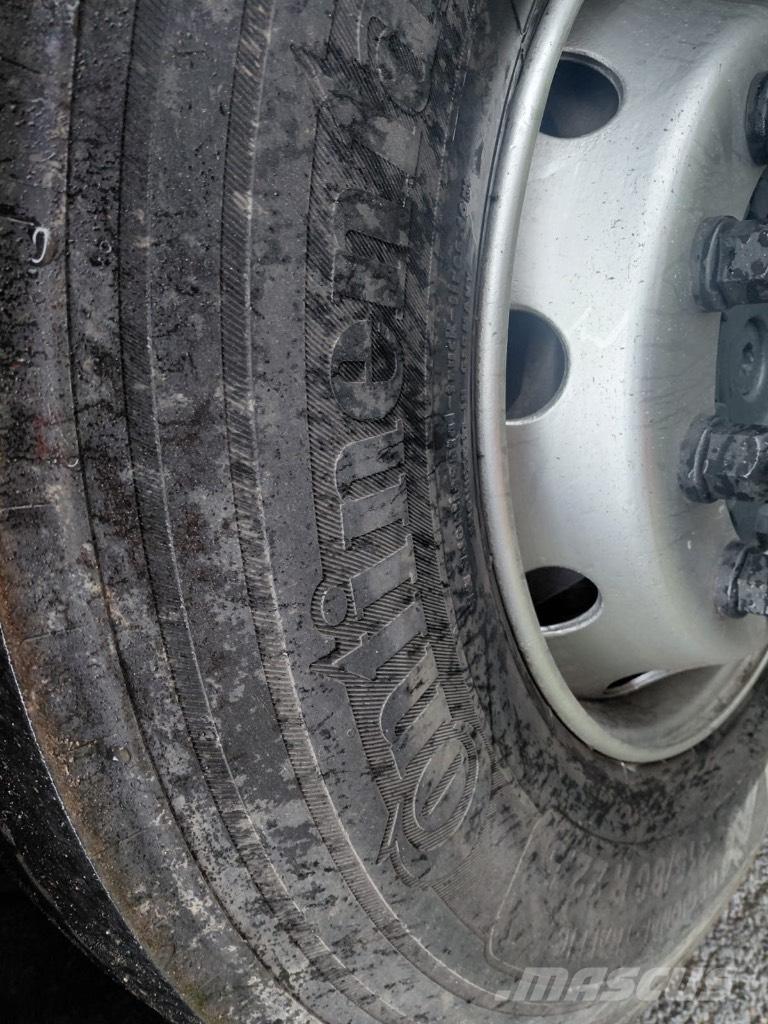 Scania 124 L 470 Vetopöytäautot