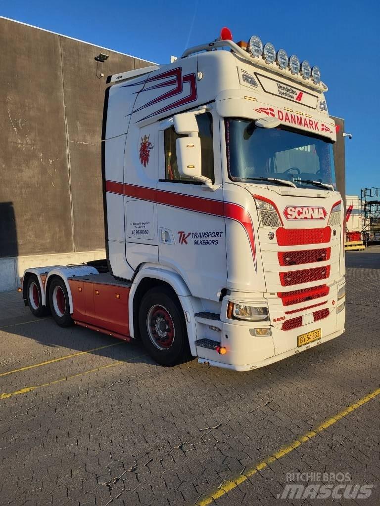 Scania S 650 Vetopöytäautot