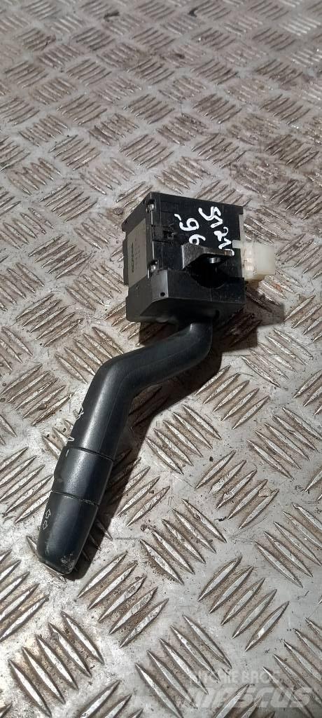 Scania R 440    1542529 Ohjaamot ja sisustat