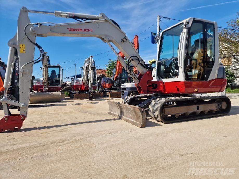 Takeuchi TB250 Minikaivukoneet < 7t