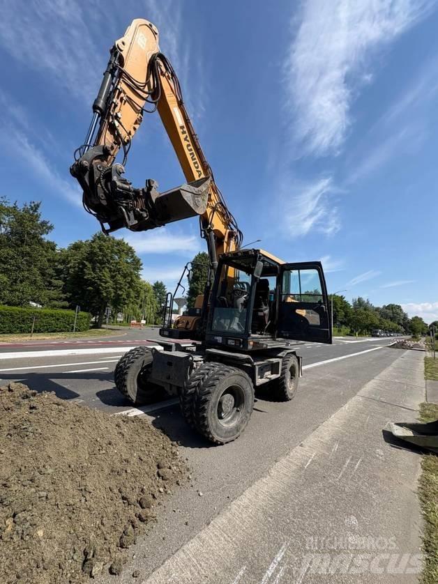 Hyundai HW 140 Pyöräkaivukoneet