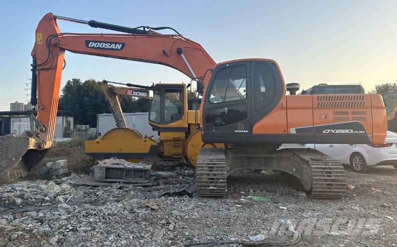 Doosan DX220 Telakaivukoneet