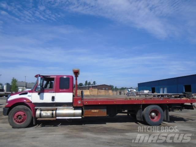 International 4300 Hinausautot