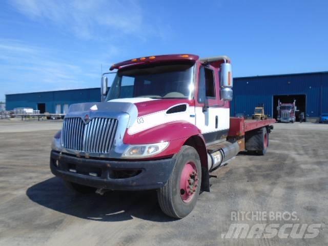 International 4300 Hinausautot