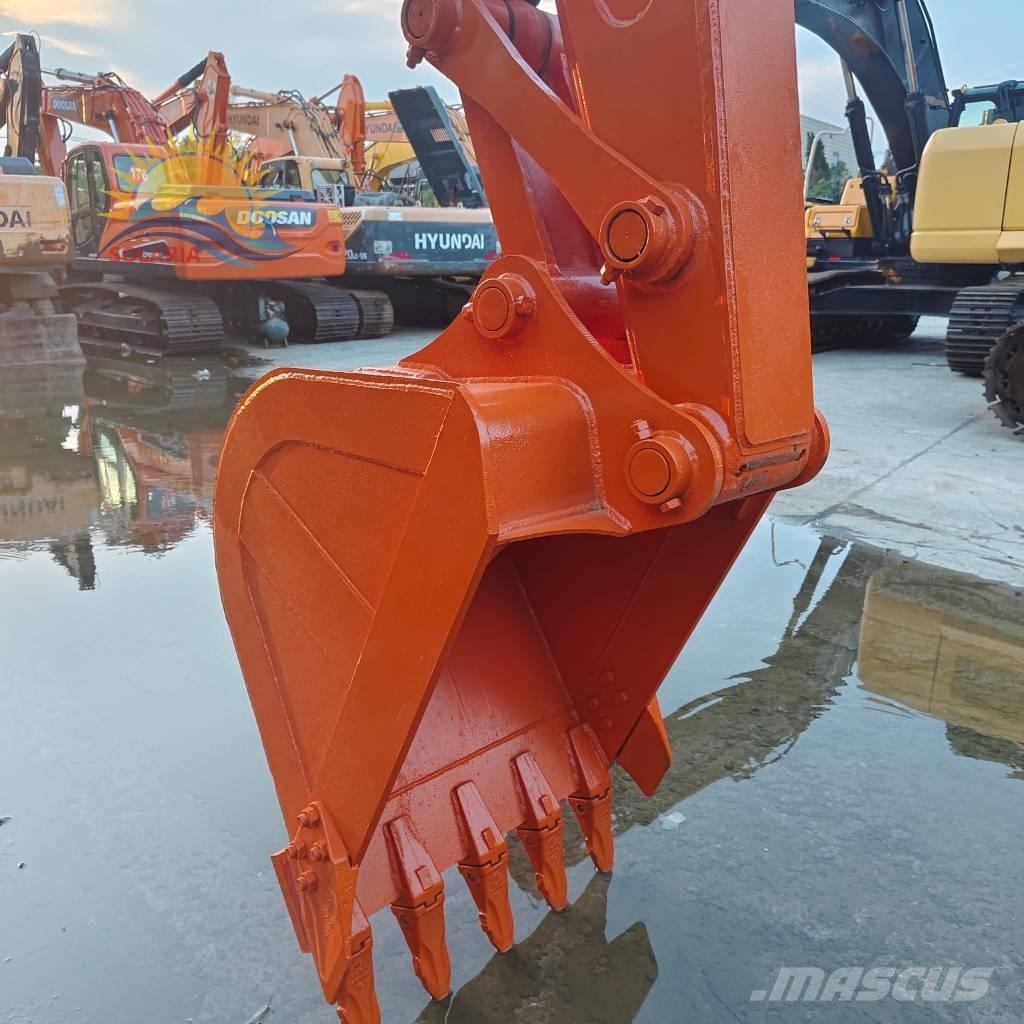 Hitachi ZX 120 Telakaivukoneet
