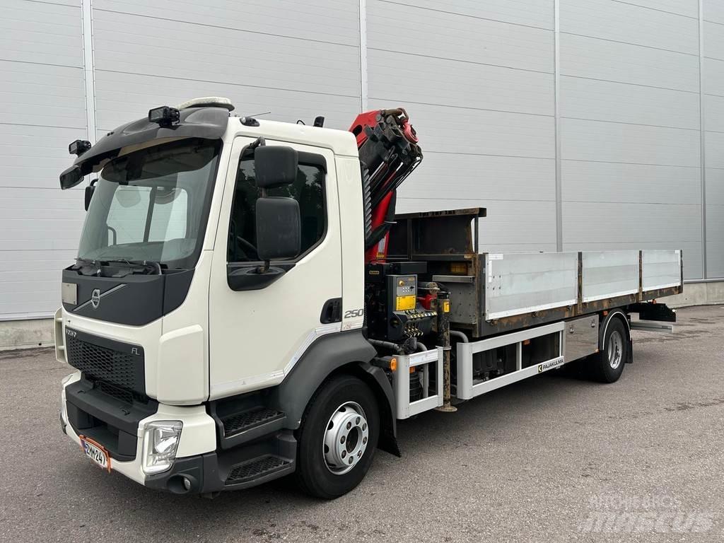 Volvo FL Nosturiautot
