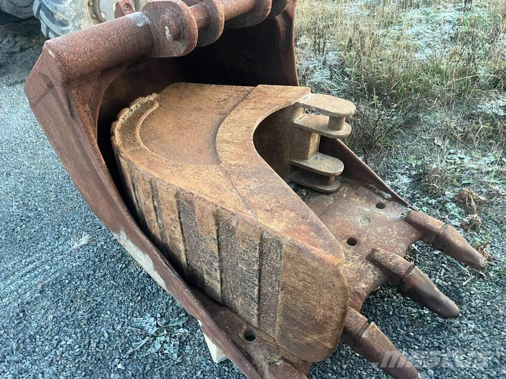 JCB 145 Telakaivukoneet