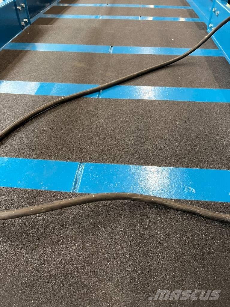  up richt X32N Saksilavat