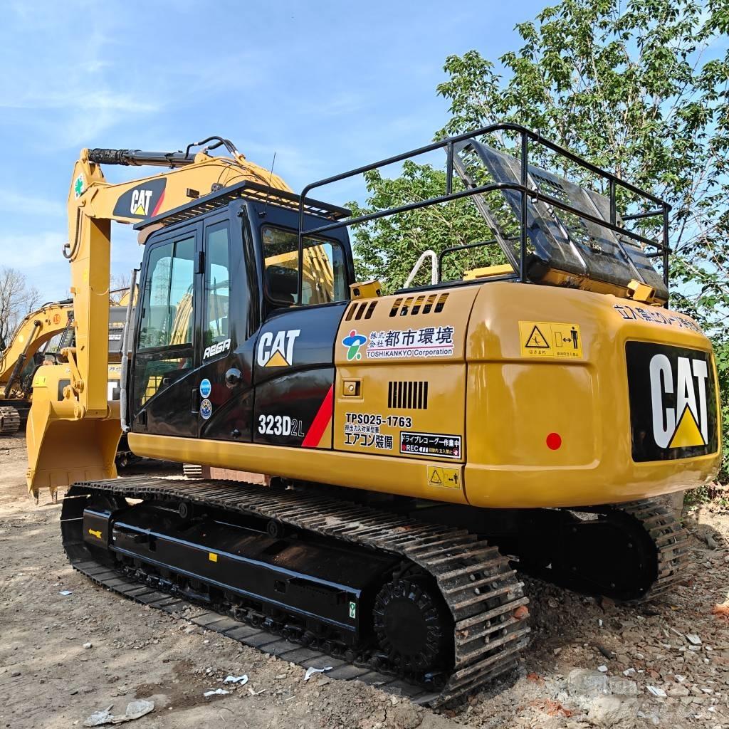 CAT 323D2L Telakaivukoneet