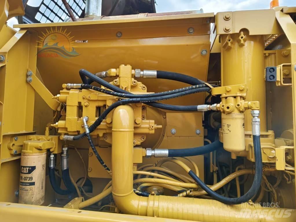 CAT 325 B L Telakaivukoneet