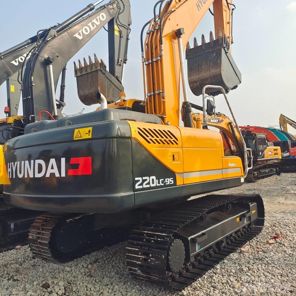 Hyundai R220LC-9S Telakaivukoneet