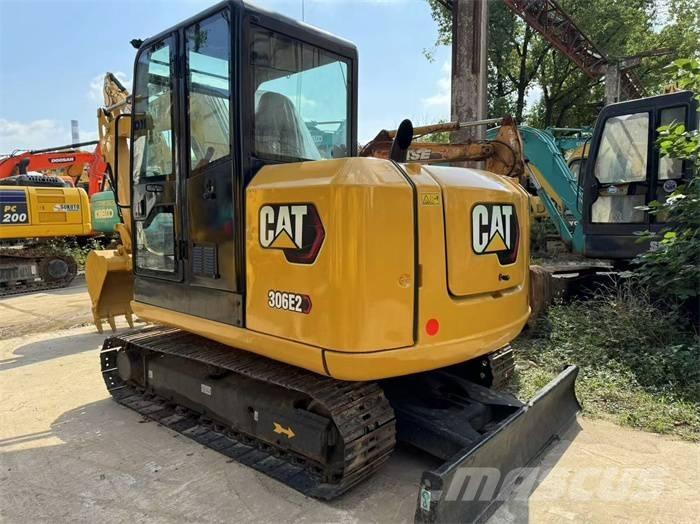 CAT 306 Minikaivukoneet < 7t