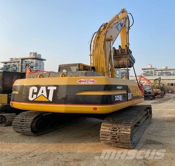 CAT 325 B L Telakaivukoneet