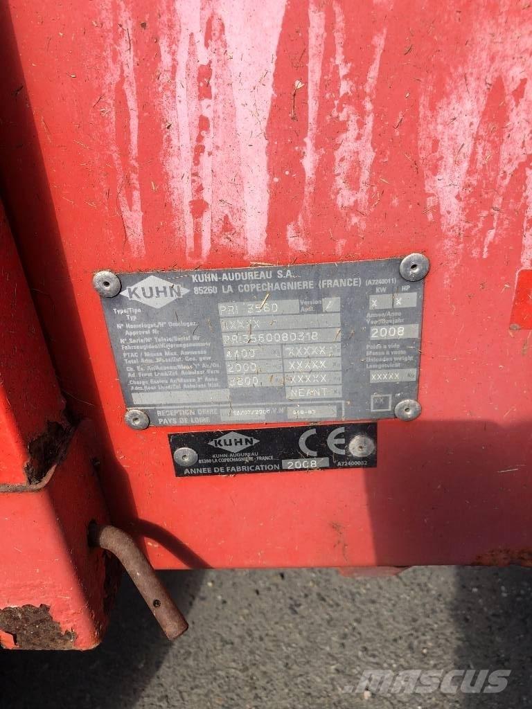 Kuhn 3560 Paalinkäsittelykoneet