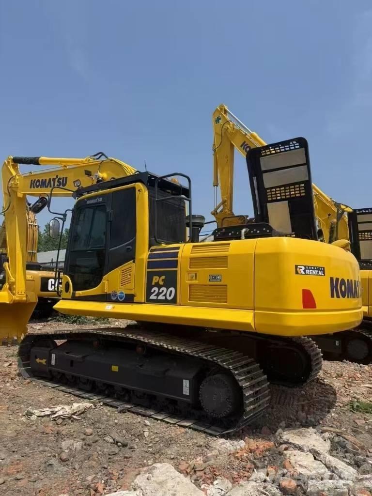 Komatsu 220LC-8 Telakaivukoneet