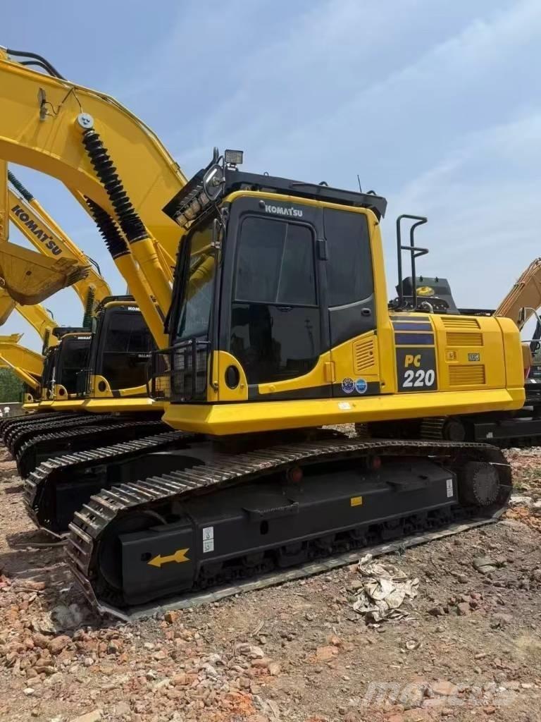 Komatsu 220LC-8 Telakaivukoneet