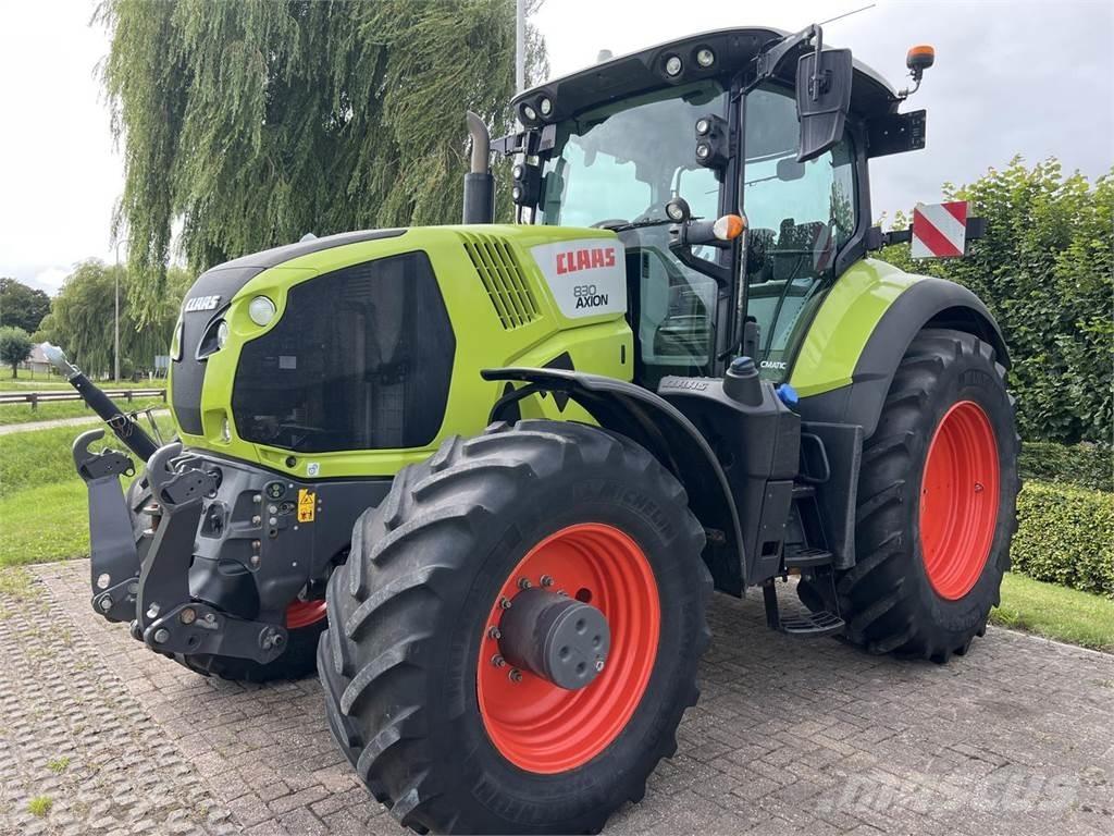 CLAAS Axion 830 Traktorit
