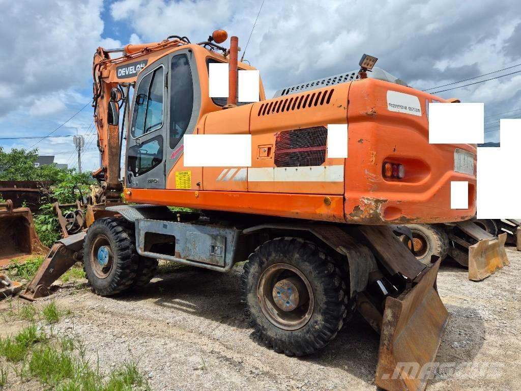 Doosan DX210WA Pyöräkaivukoneet