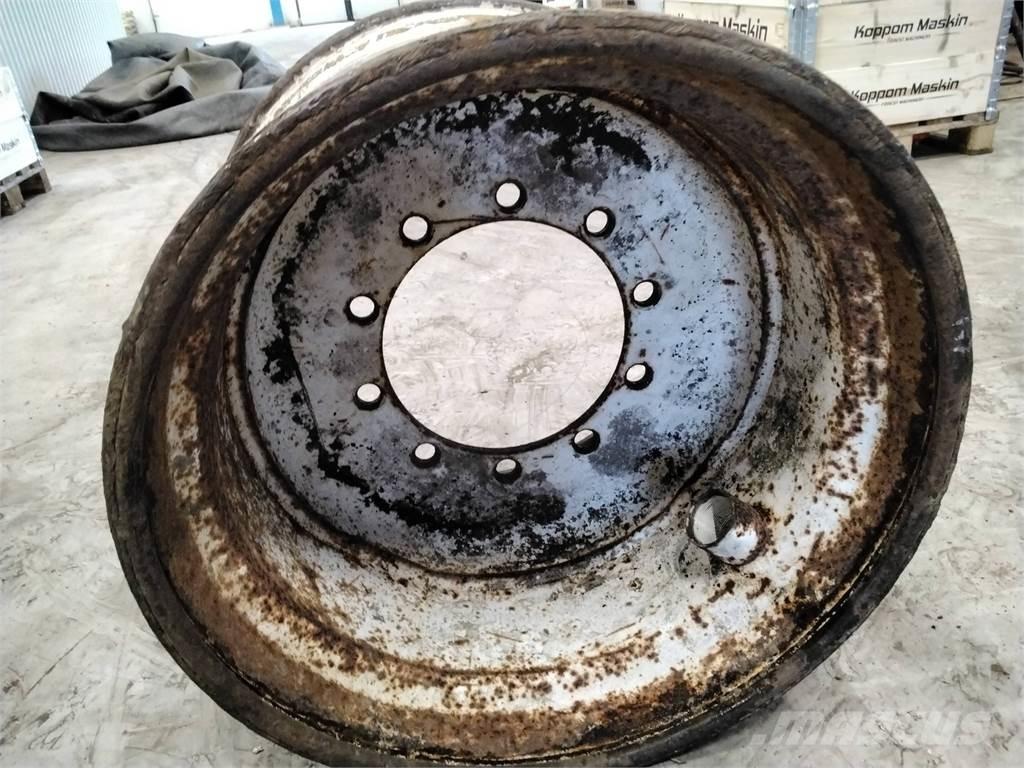 Valmet 836 20x26,5 Renkaat ja vanteet