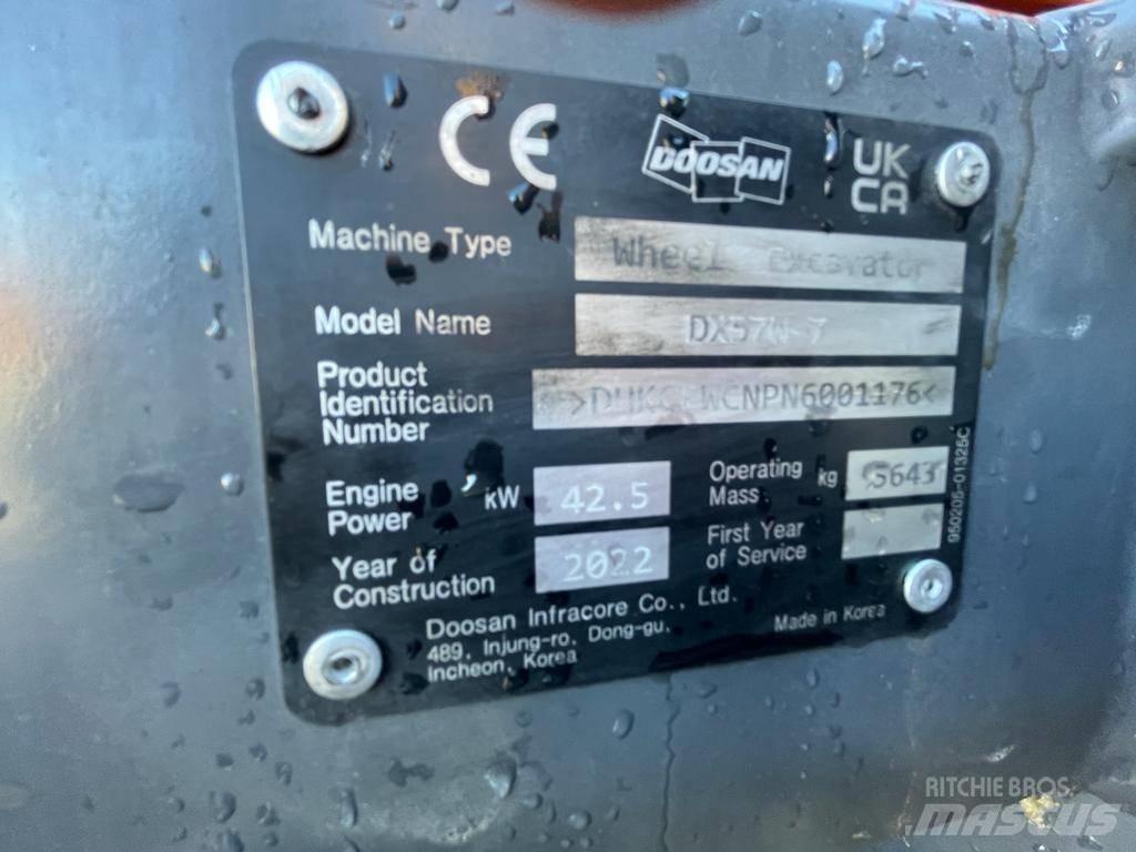 Doosan Dx57W-7 Pyöräkaivukoneet