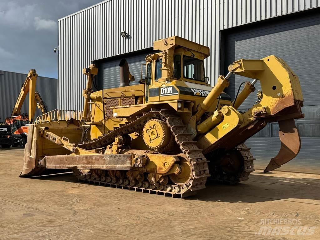 CAT D10N Telaketjupuskutraktorit