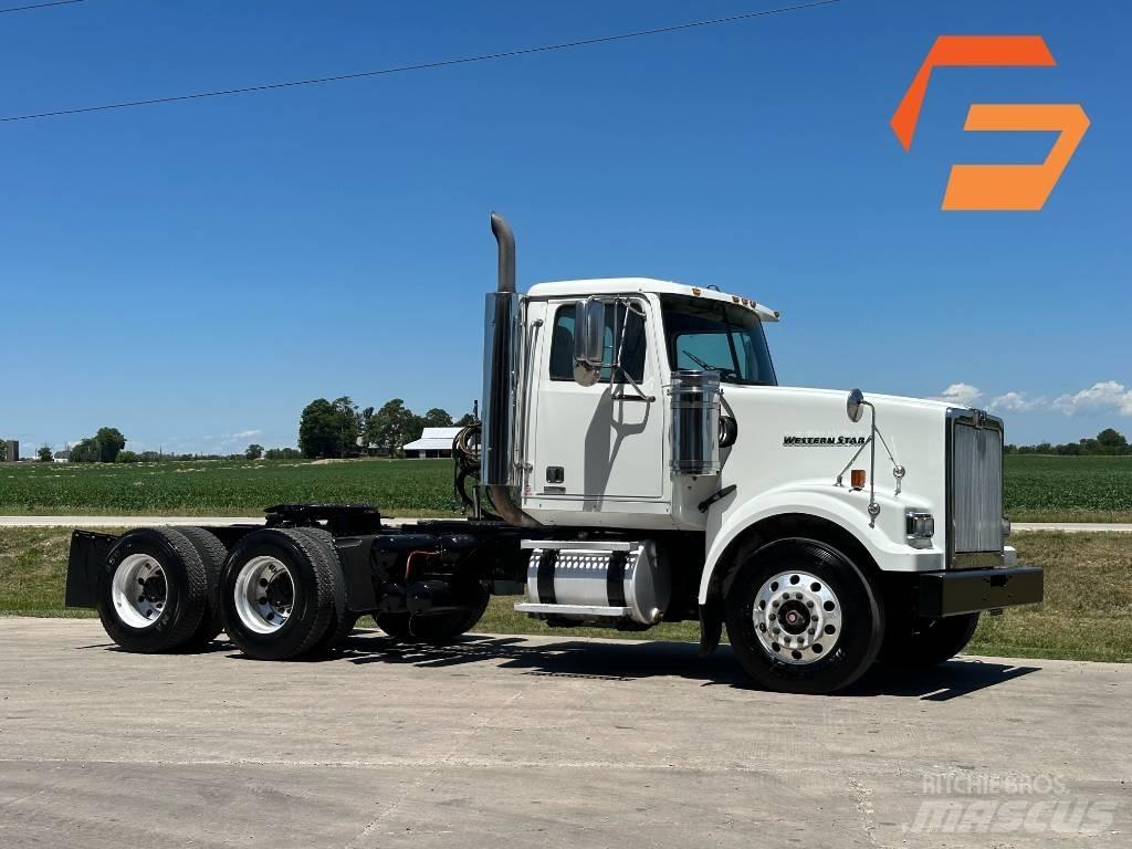 Western Star 4900 Vetopöytäautot