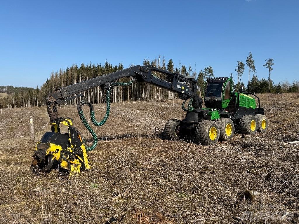 John Deere 1270 G Harvesterit