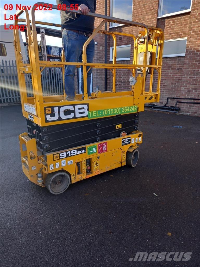 JCB 1930E Saksilavat