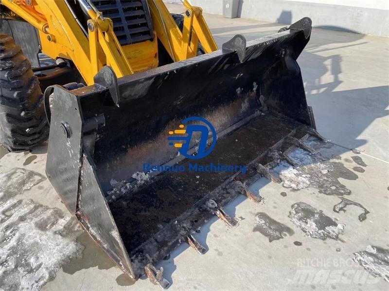 JCB 3 CX Kaivurikuormaajat