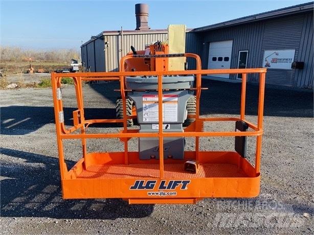 JLG 450 AJ II Kuukulkijat