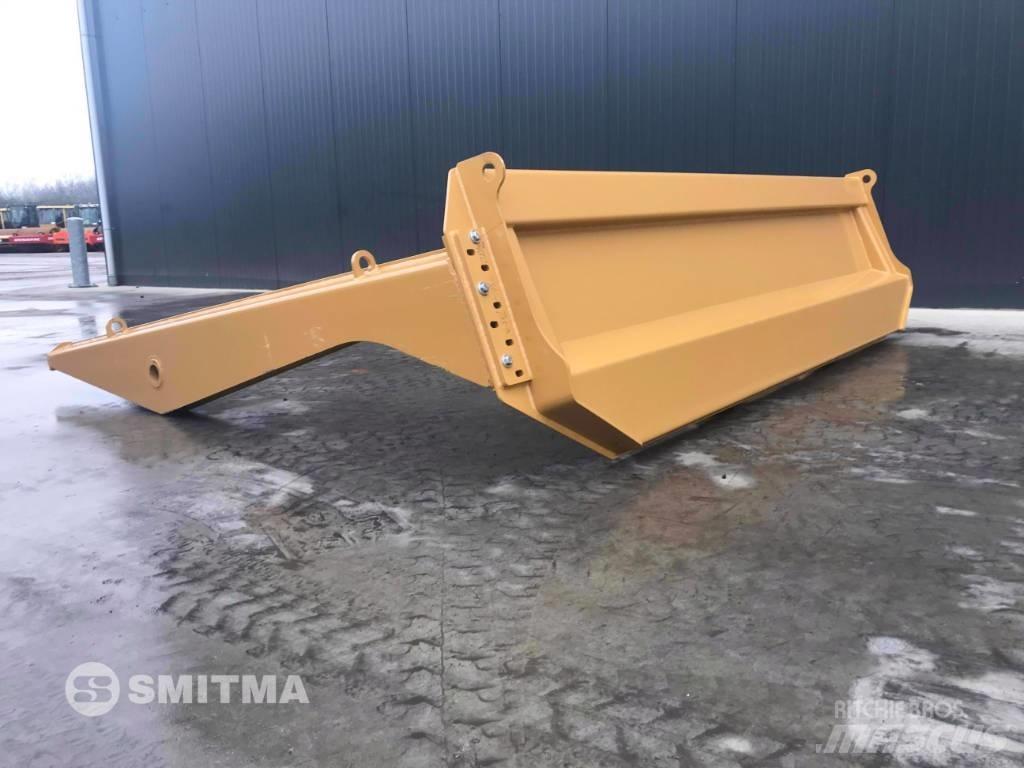 CAT 745C Takalaidat