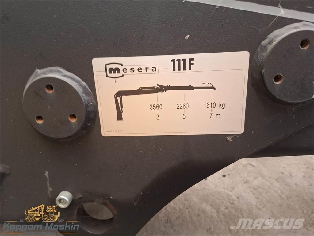 Loglift 111 Kuormatraktorinosturit