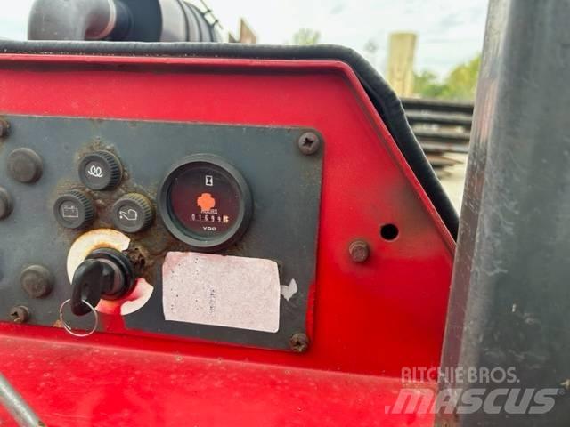 Moffett M5500 Maastotrukit