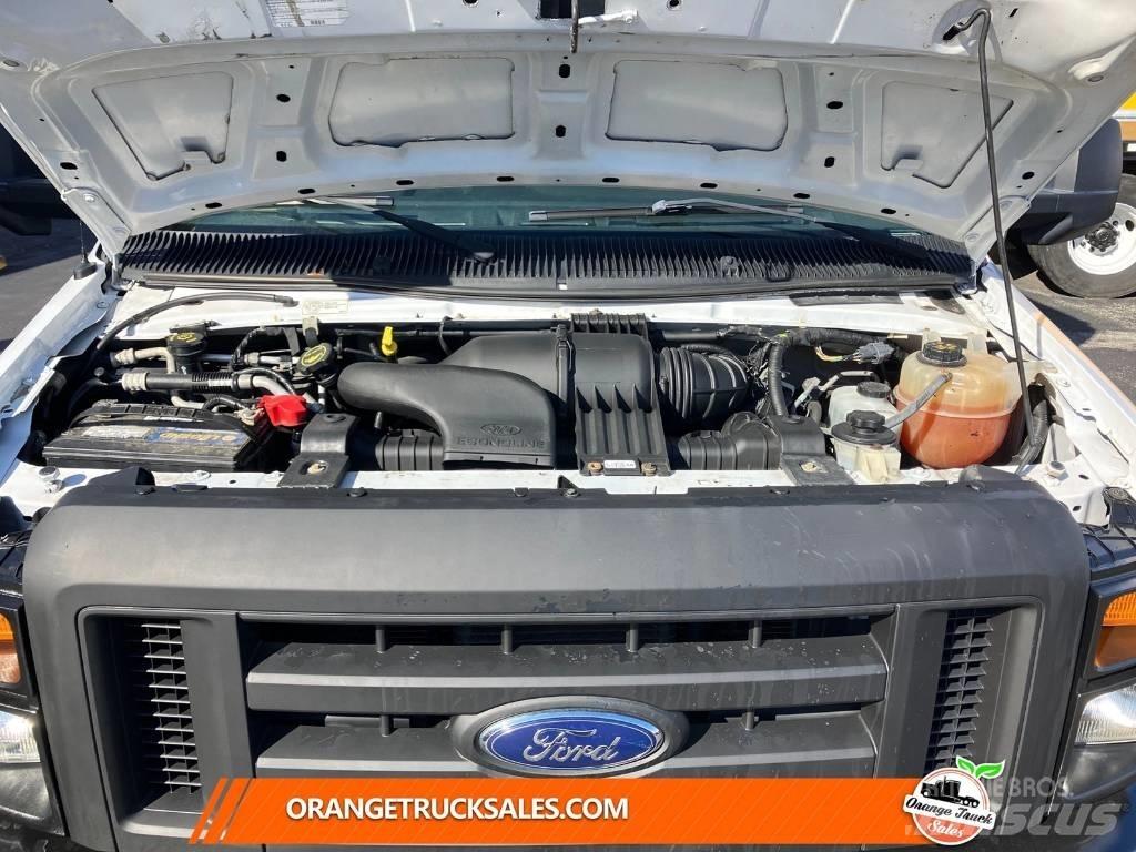 Ford E 350 SD Umpikorikuorma-autot