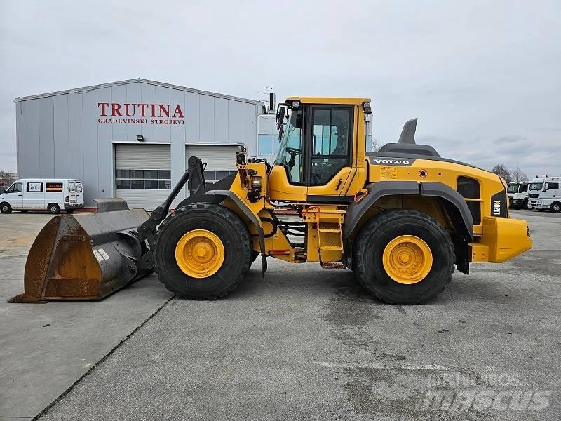 Volvo L 120 H Pyöräkuormaajat