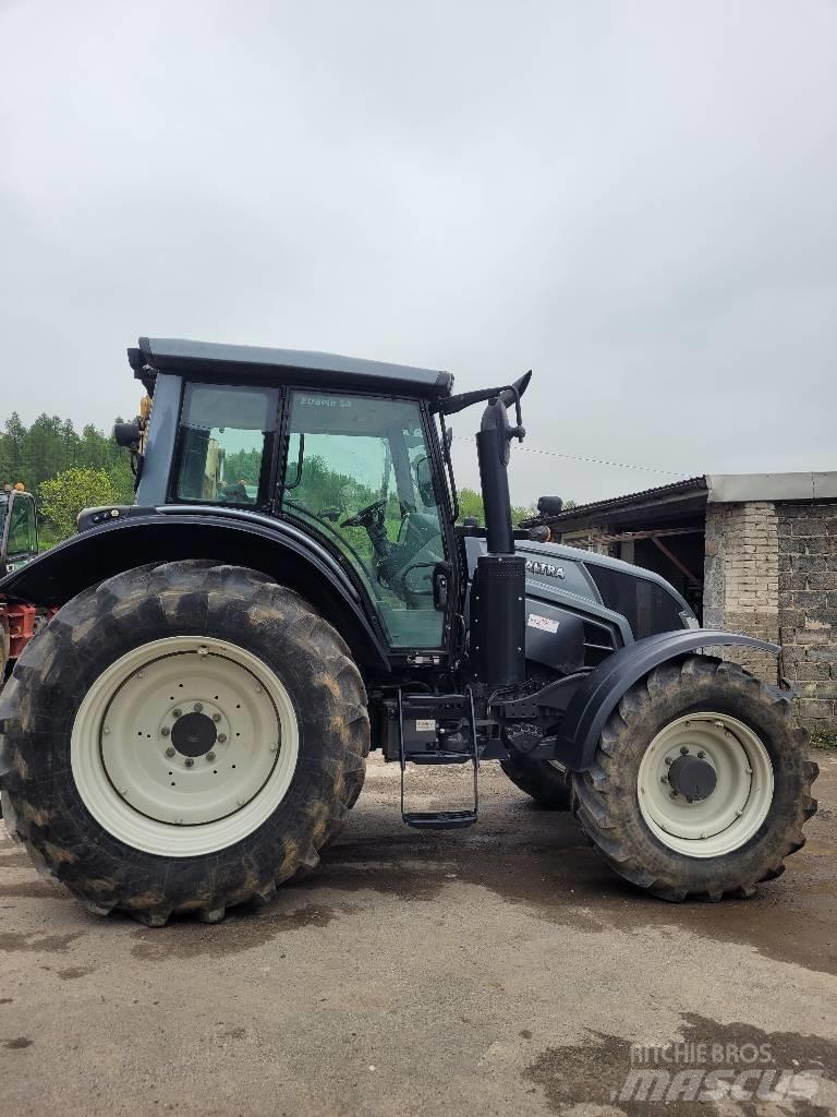 Valtra N 104 Traktorit