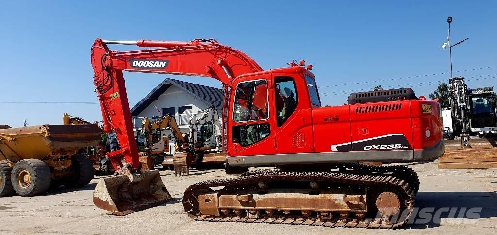 Doosan DX 235 LC Telakaivukoneet