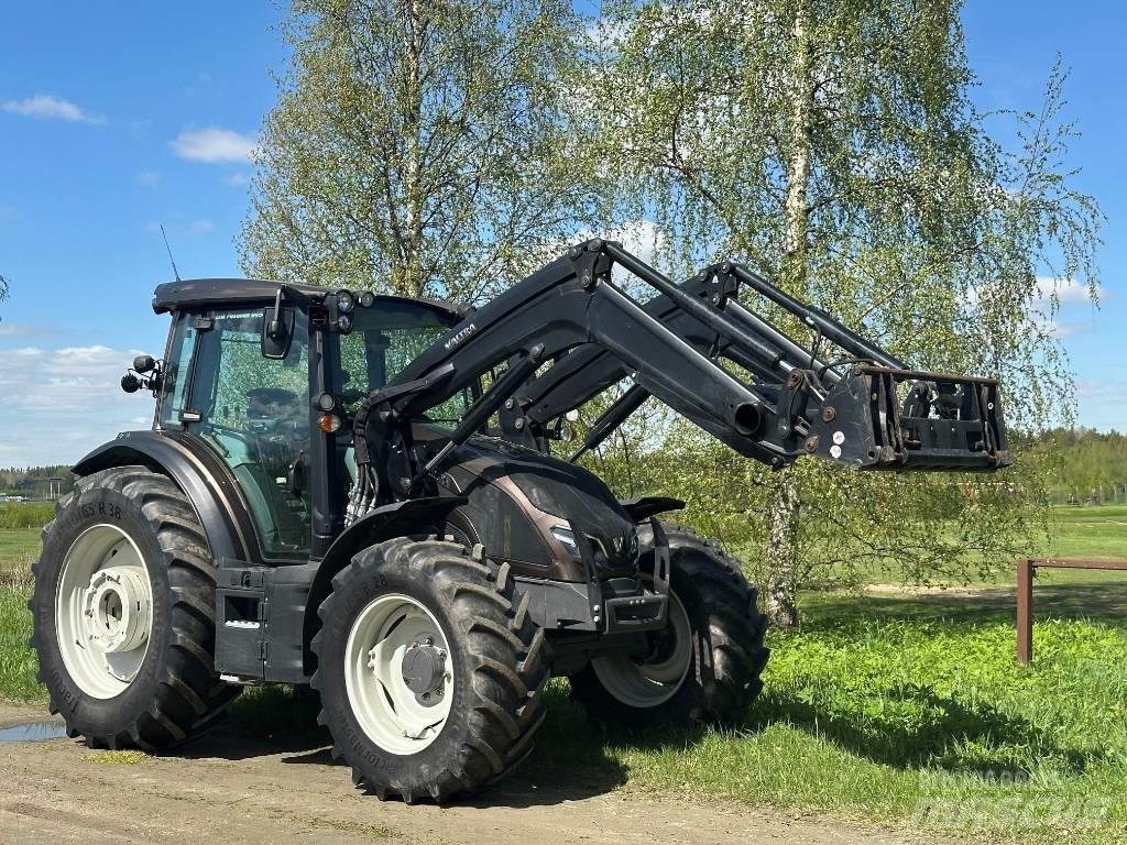 Valtra G 135 Active Traktorit