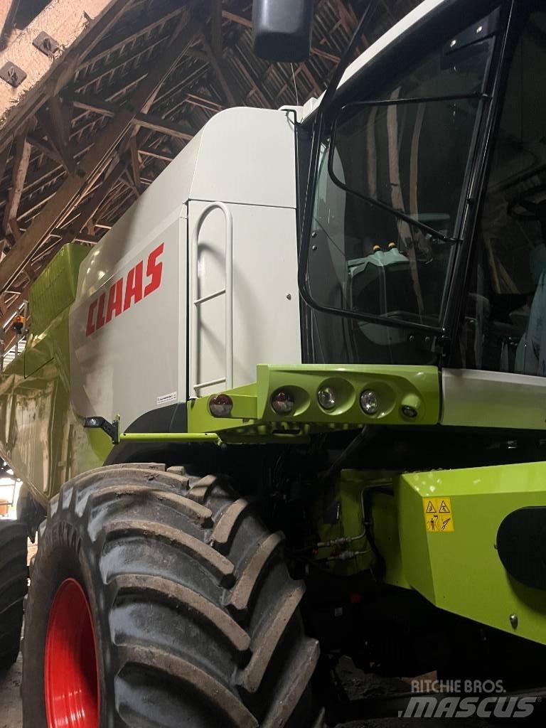 CLAAS LEXION 760 Leikkuupuimurit