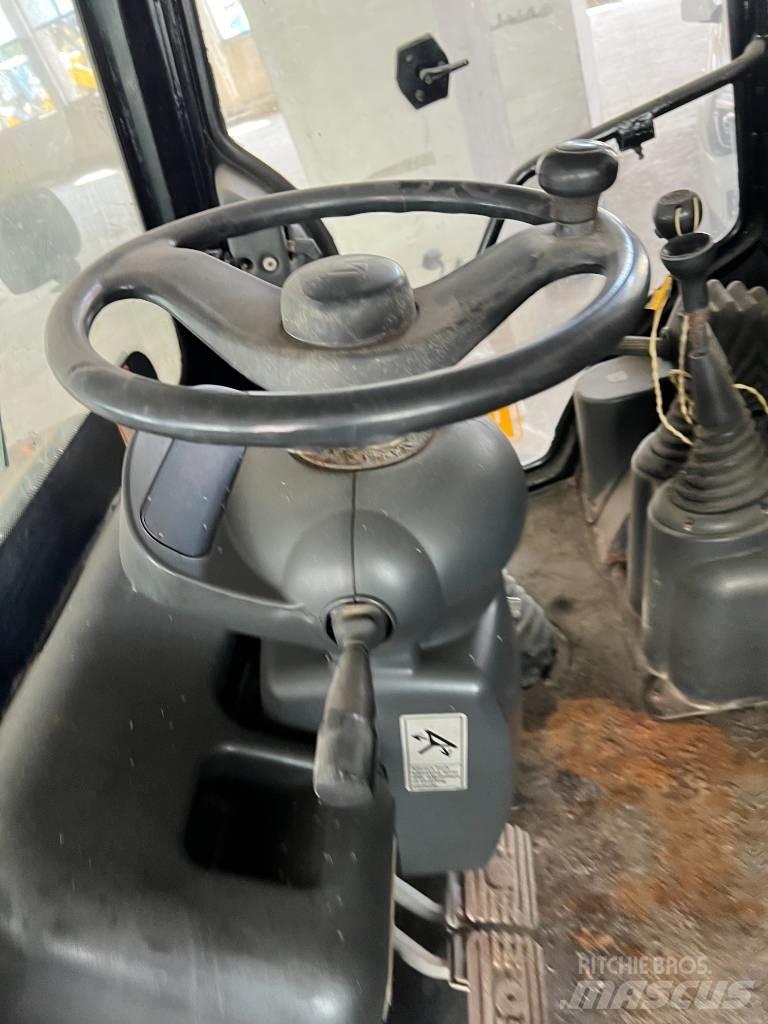 JCB 3 CX Kaivurikuormaajat