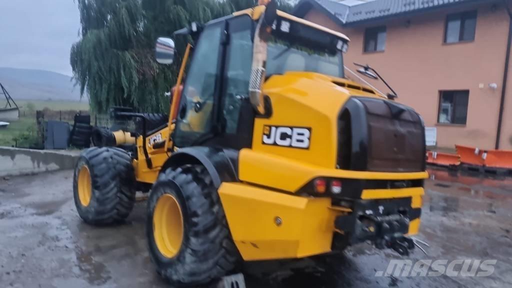 JCB TM 320S Maatalouskurottajat