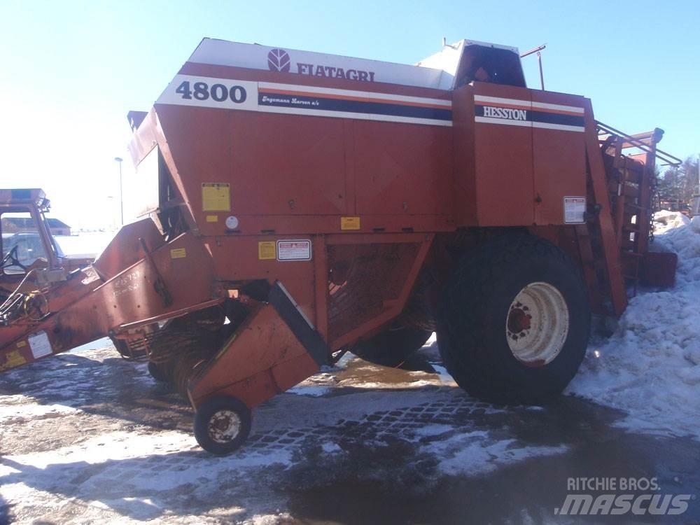 Hesston 4800 Traktorit