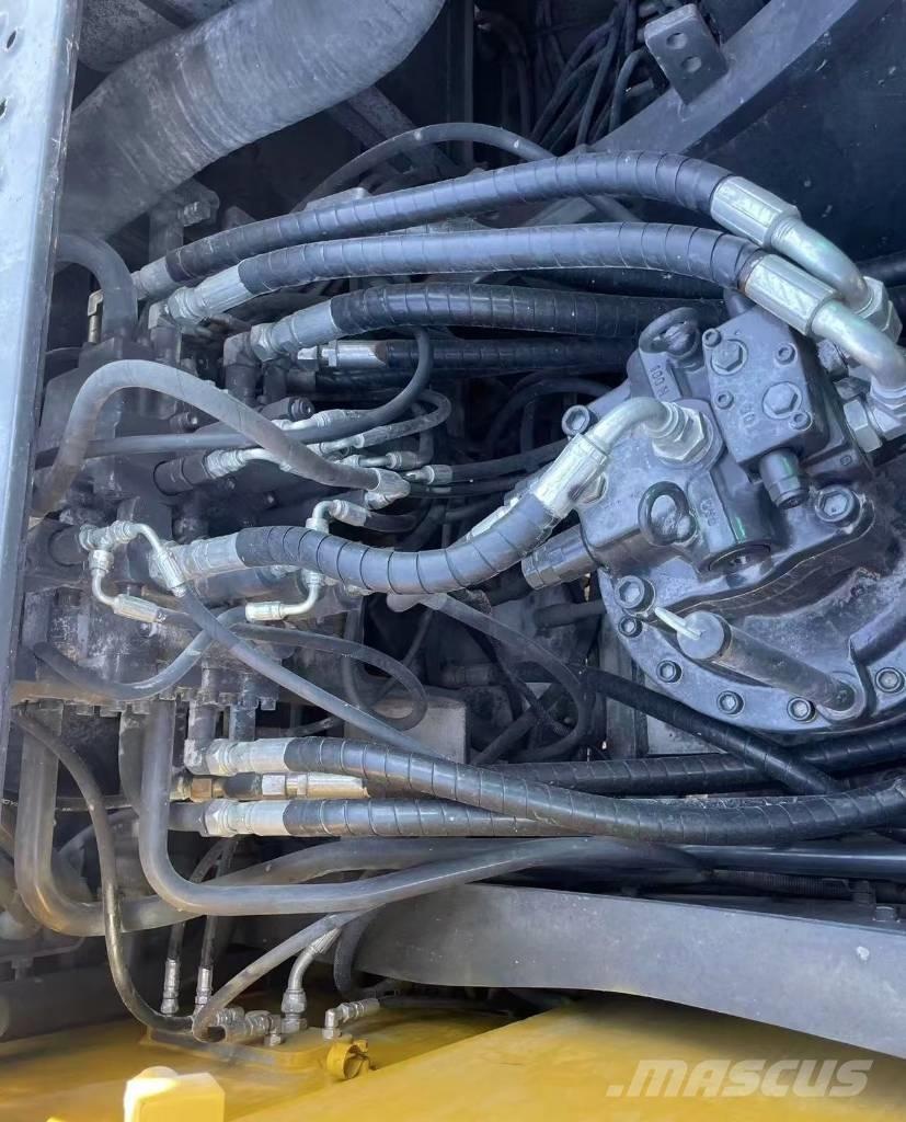 Volvo EC 240 Telakaivukoneet