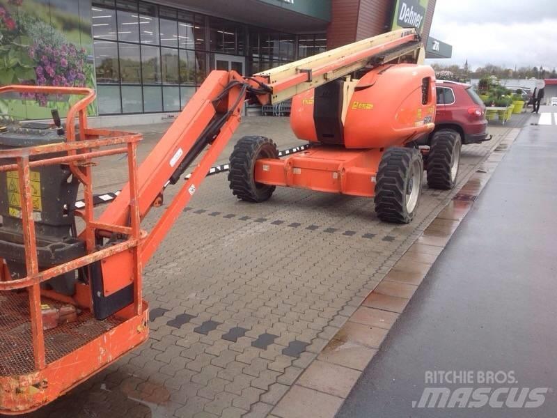 JLG 600 AJ Kuukulkijat