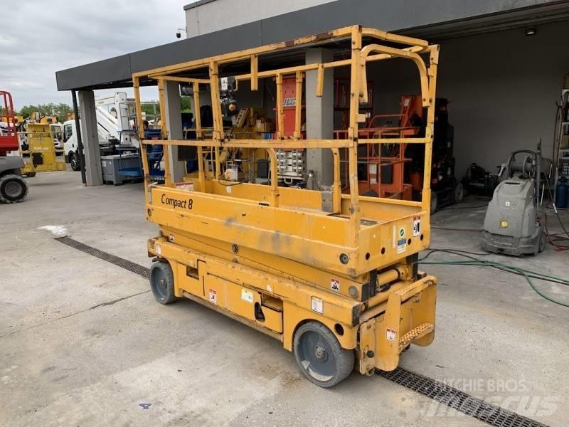 Haulotte Compact 8 Saksilavat