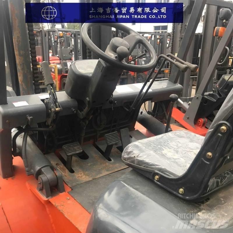 Heli H2000 50 Dieseltrukit