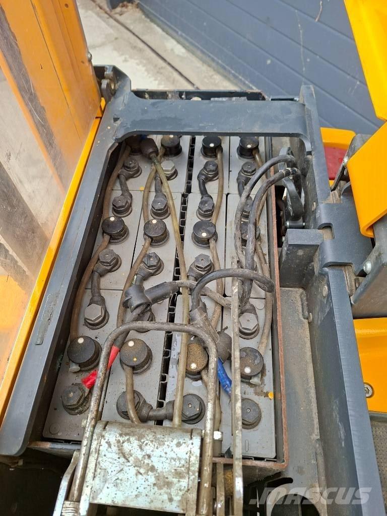 Jungheinrich EJD 220 Käyden ajettavat pinoamistrukit